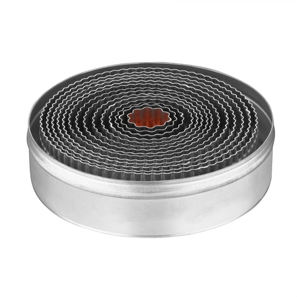 Vogue Round Fluted Pastry Cutter Set (Pack of 11)