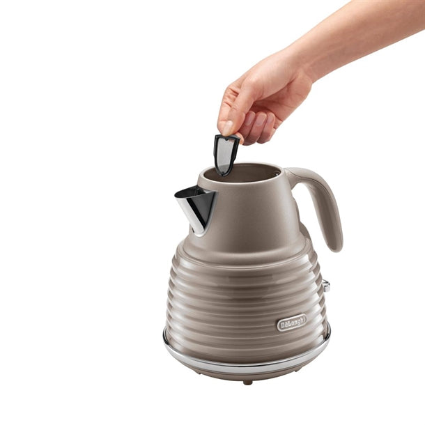DeLonghi Scolpito Kettle Biege KBZS3001BG