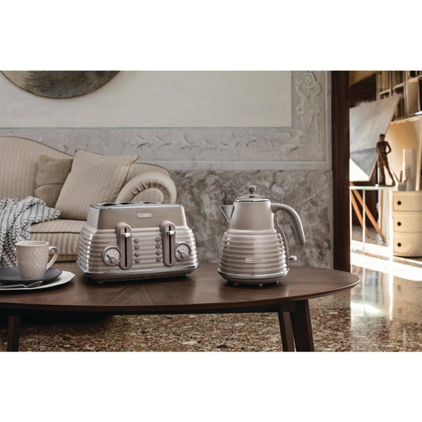 DeLonghi Scolpito Kettle Biege KBZS3001BG
