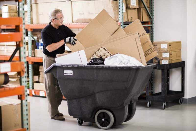 Gray Rubbermaid Tilt Truck 0.6M³ - Standard Duty